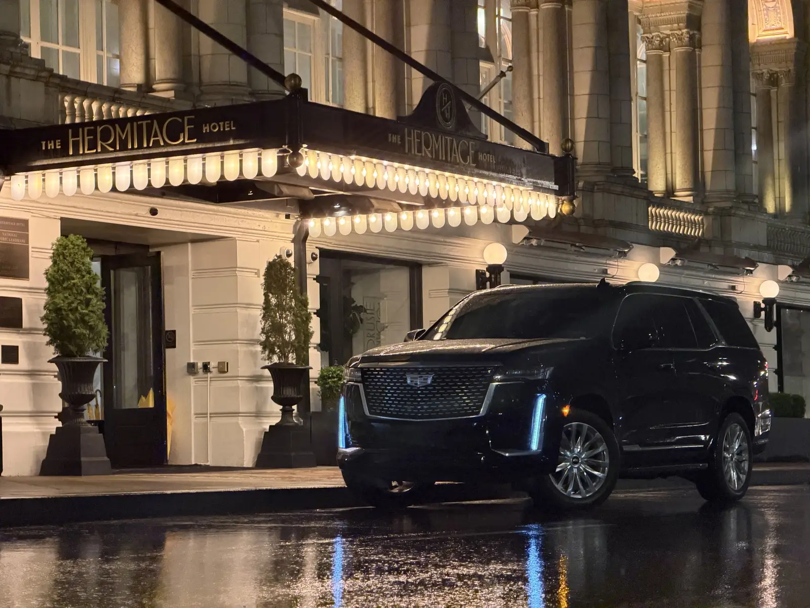 Black car service outside the Hermitage Hotel in Nashville