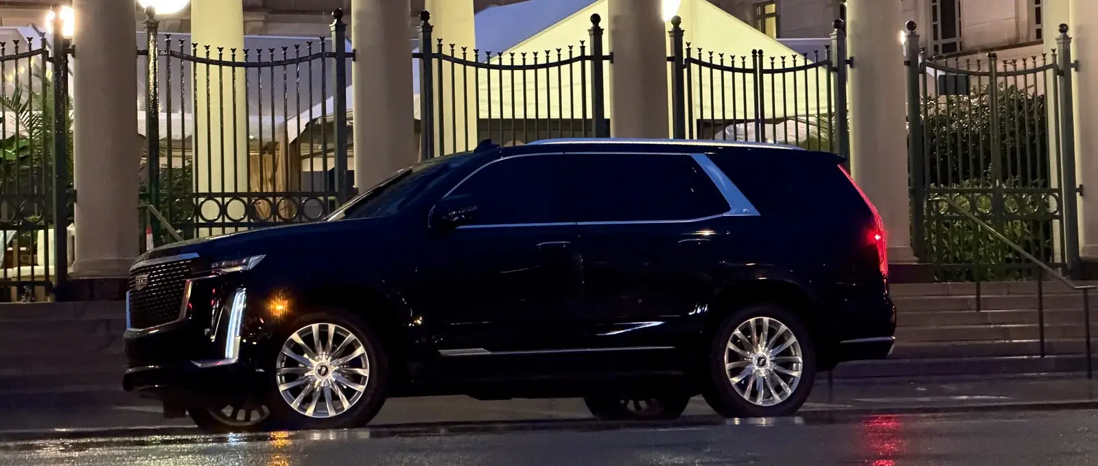 Black Cadillac Escalade outside the Nashville Symphony for a private evening transfer