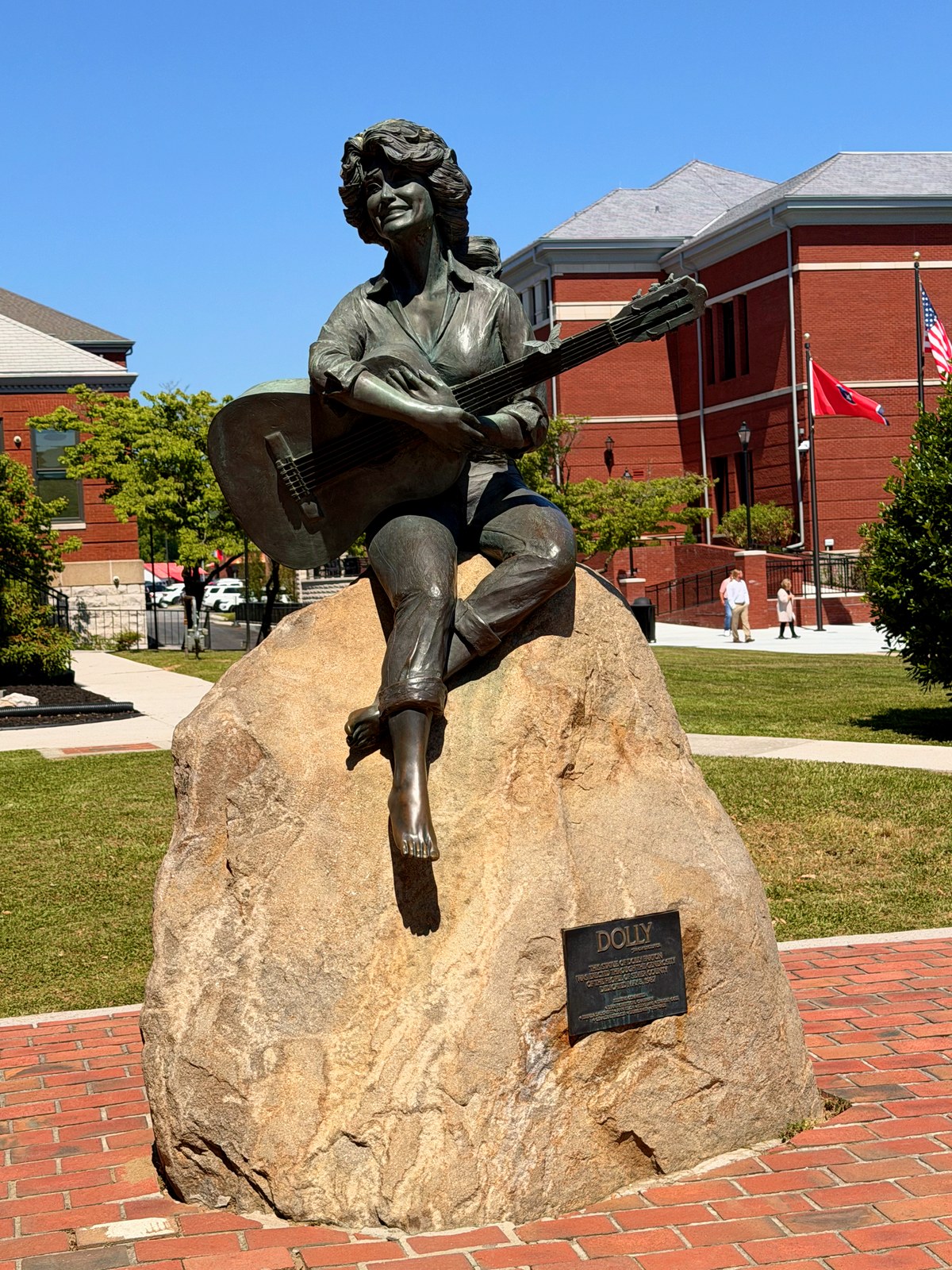Dolly Parton statue at the Sevier County courthouse on a Dollywood day trip