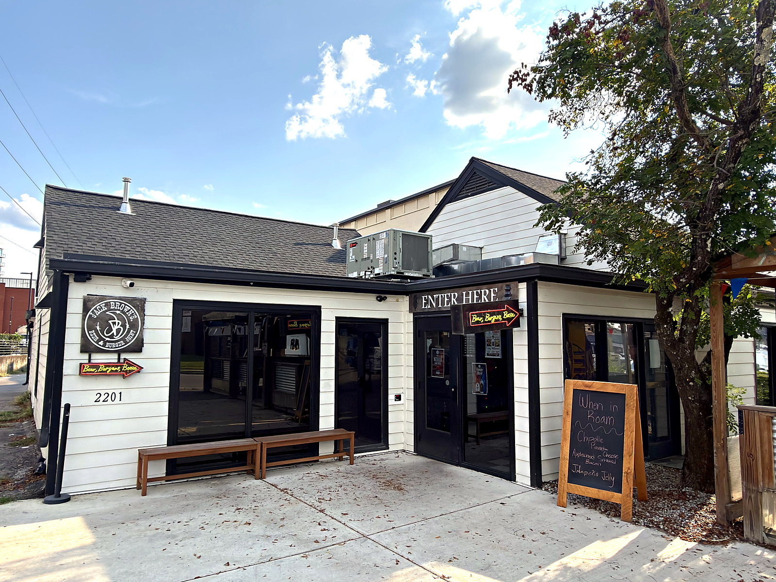 Jack Brown’s Beer and Burger Joint at 2201 Bandywood Drive, Green Hills, Nashville