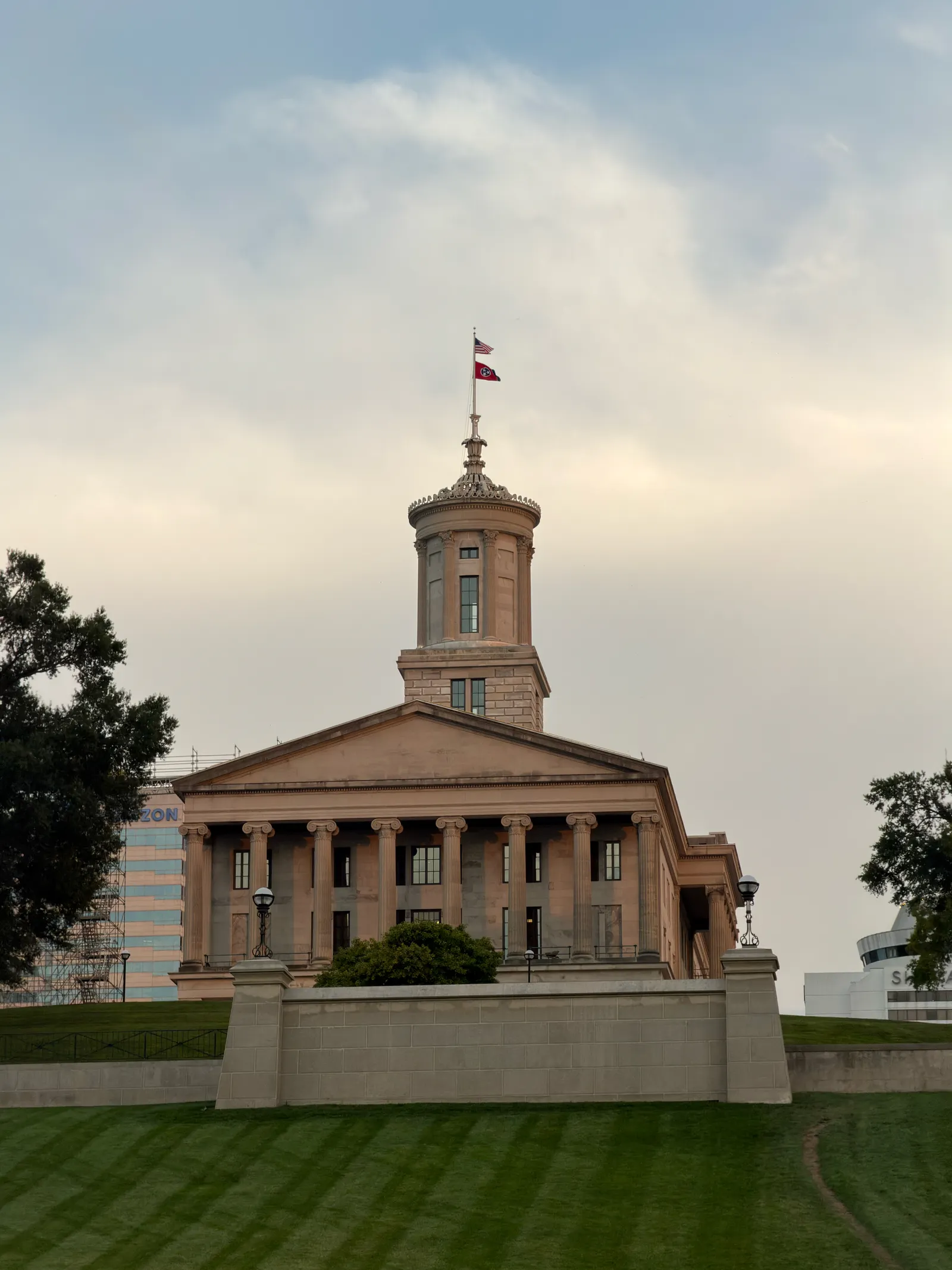 Tennessee State Capitol building and green lawn